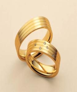 زیانی كاری سهر جێیی له نێوان پیاو و ئافرهتدا له كاتی بێ نوێژی ئافرهتدا: