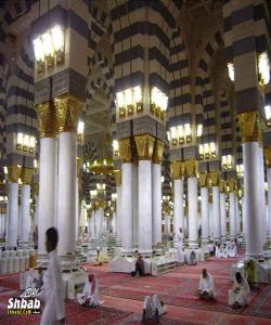 سهرپێچیهکانى نوێژخوێنان له پۆشاکدا .. ٥- کۆکردنهوهى پرچ و پۆشاک: