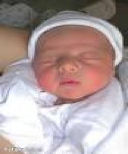 یاسا گشتیهکانى منداڵى تازه له دایک بو 4- سهرتاشینى منداڵ: