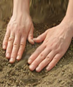 باسی ئەگەر لەشگران ترسی سەرمای هەبوو, بۆی هەیە تەیەمموم بكات؟..فيقه